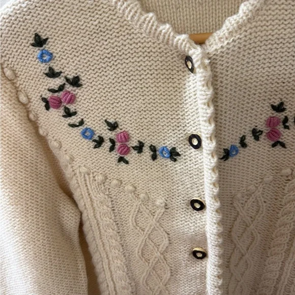 Vintage Tirol Giesswein Made in Austria Pure New Wool Sweater European Size 44 - Picture 4 of 6